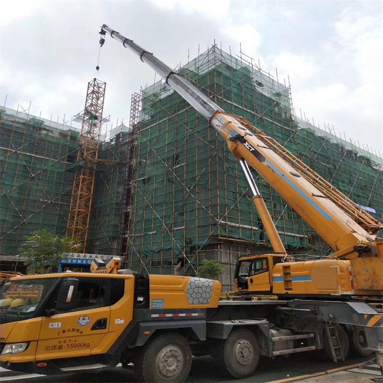 龙岩谈谈吊车租赁需要注意的事项