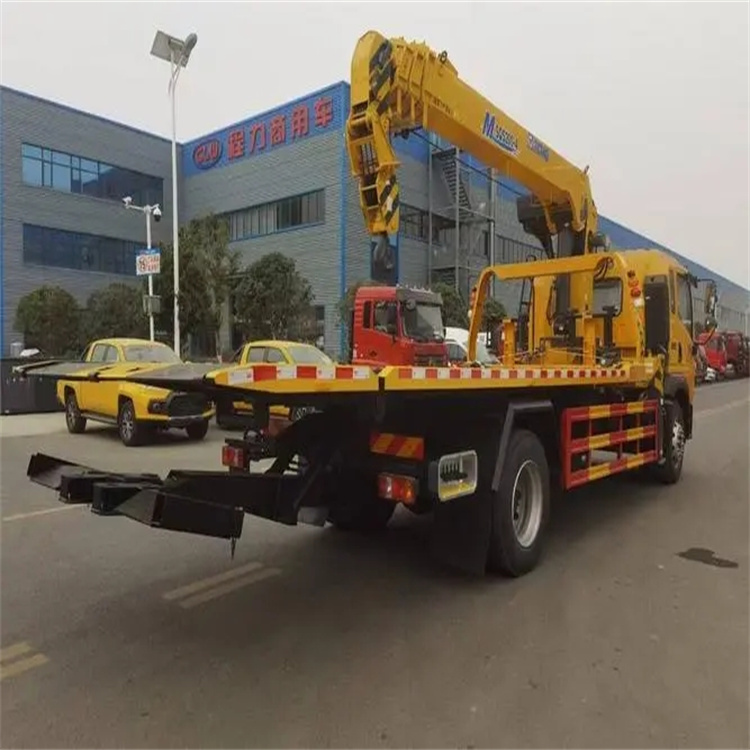 龙岩附近小随车吊出租电话，轻松解决搬运烦恼