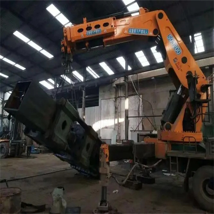 龙岩130吨折臂吊车出租吊机租赁附近电话