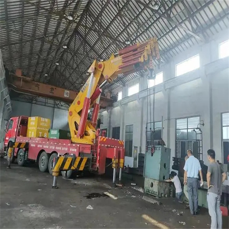 龙岩山区地形租赁哪种吊车最合适？